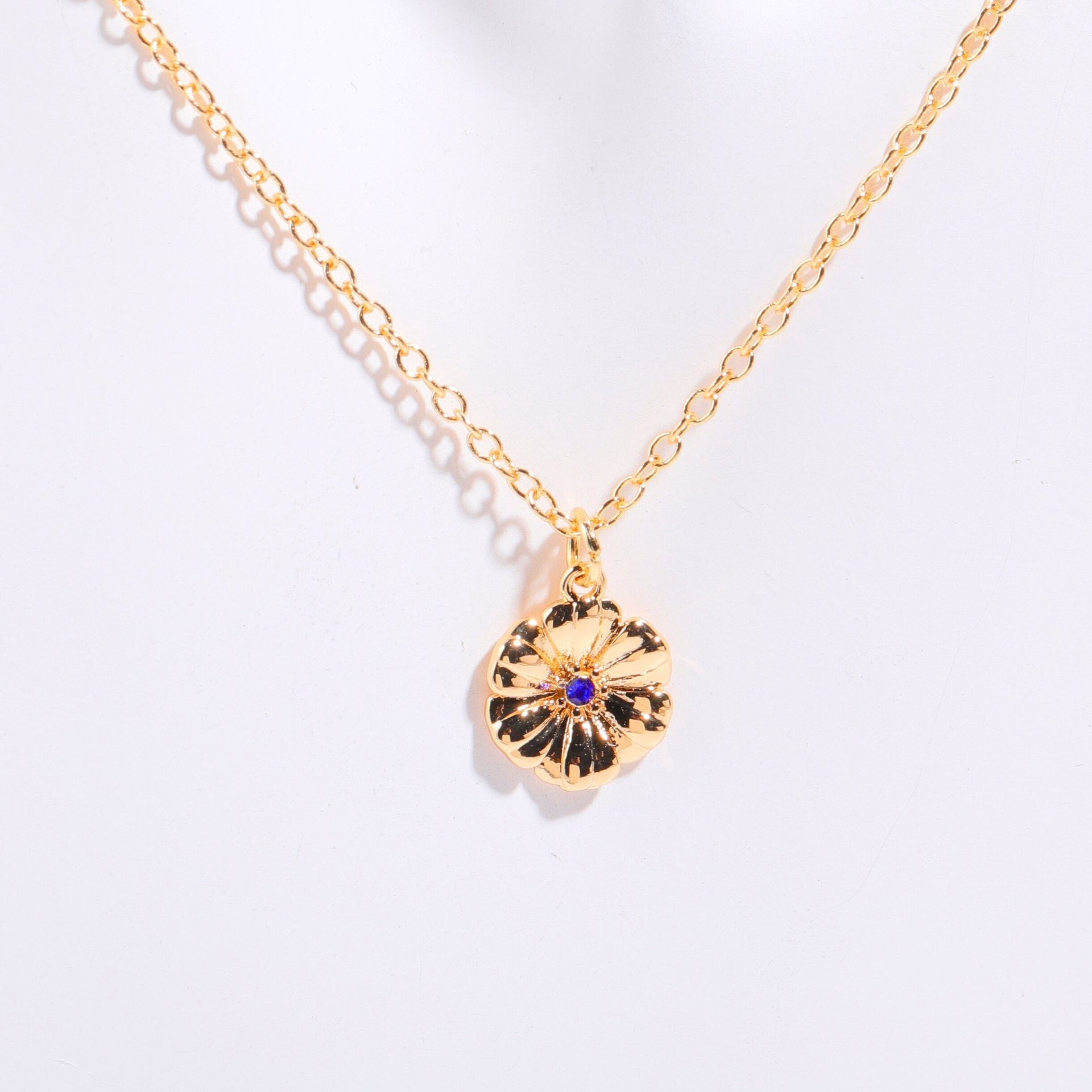 Kaze 18K Gold Birth Month Flower Bracelet | Personalised Floral Bracelet in All 12 Months