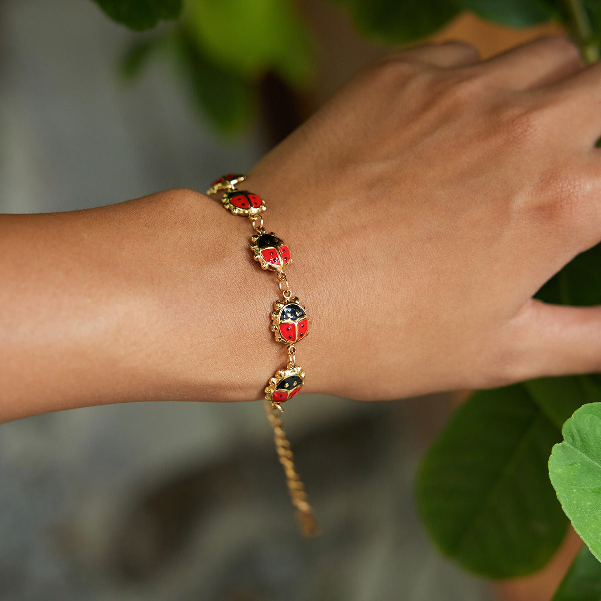 Kaze Ladybug Necklace &amp; Bracelet Set | 18K Gold Classic Ladybug Jewellery Set