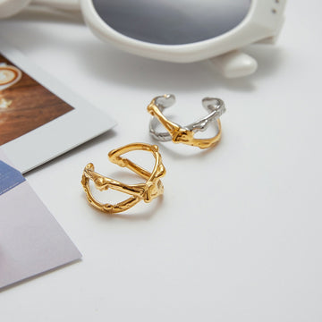 Kaze X-Shape Textured Ring | 18K Gold Statement Ring in Gold &amp; Silver