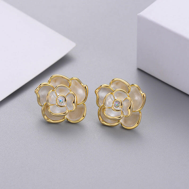 Kaze Irregular Tassel Drop Earrings | Trendy Gold Copper Fashion Earrings for Women