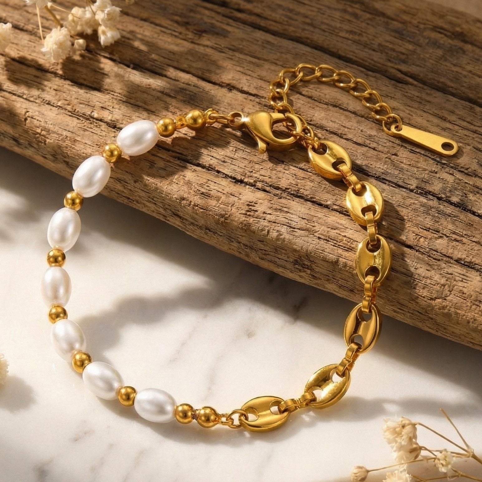 Kaze 18K Gold Pearl and Titanium Steel Bracelet | Luxury Pearl Titanium Bracelet