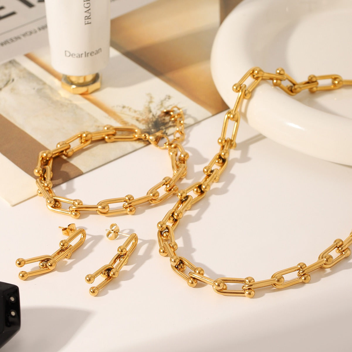 Kaze 18K Gold Horseshoe Chain Bracelet and Earrings Set | Lucky Horseshoe Jewellery in 5 Variants