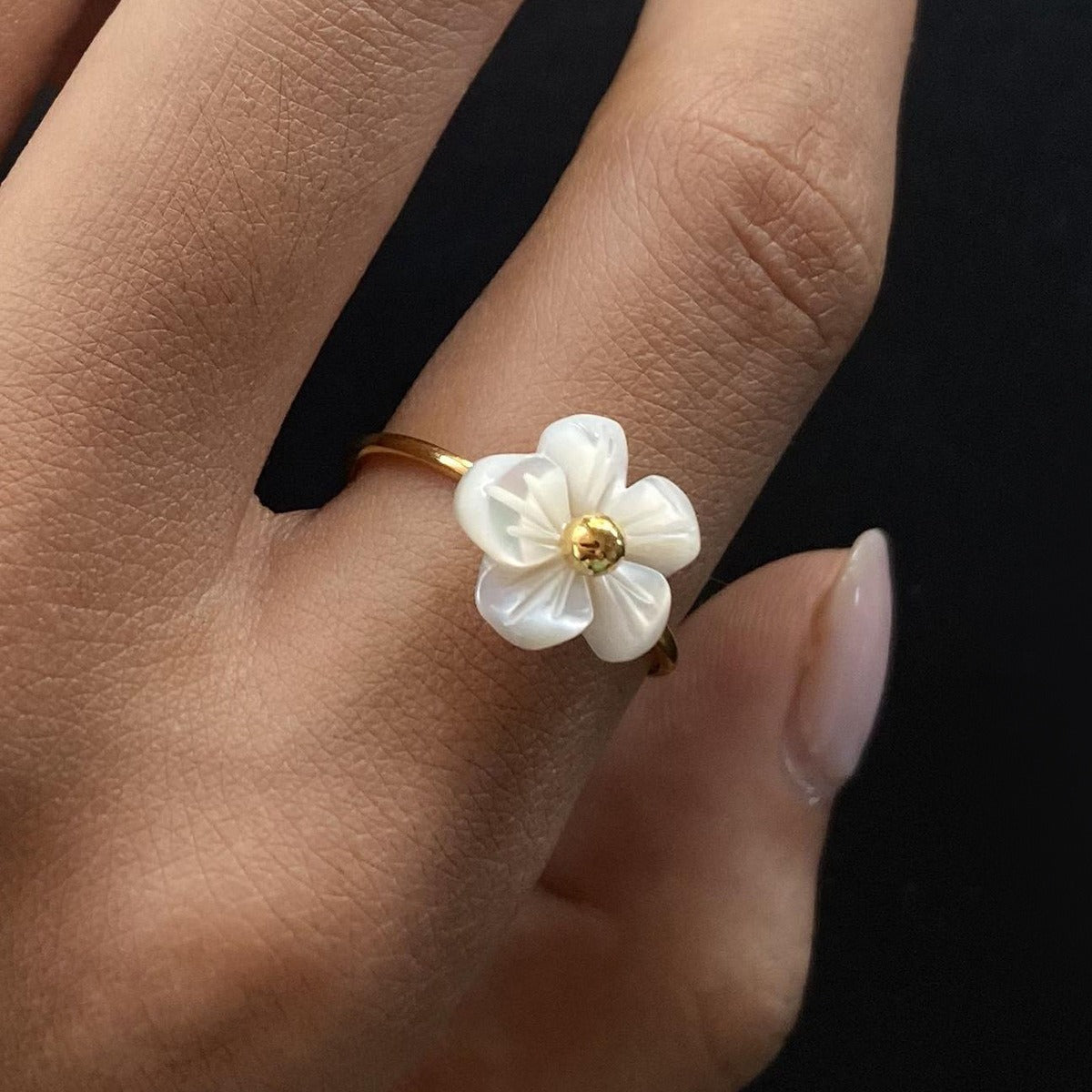 Kaze Noble Flower Ring | 18K Gold Adjustable Floral Ring for Women