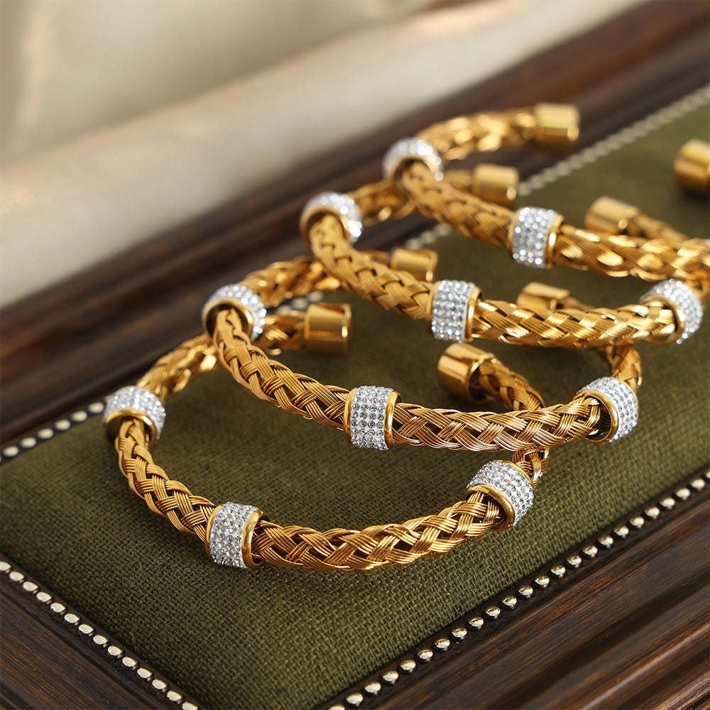 Kaze Hollow Braided Ring Design Bracelet | 18K Gold Adjustable High-End Bangle
