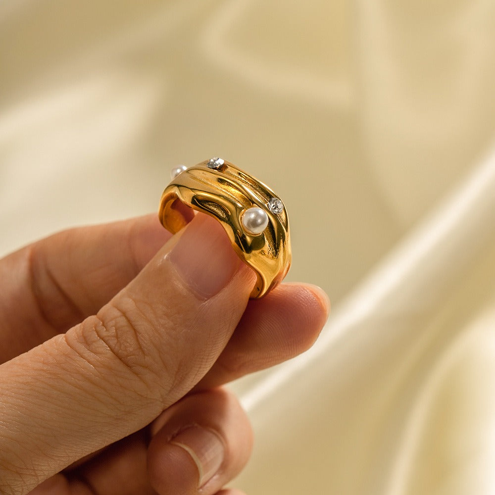 Kaze Pearl and Diamond Textured Open Ring | 18K Gold Luxury High-End Ring