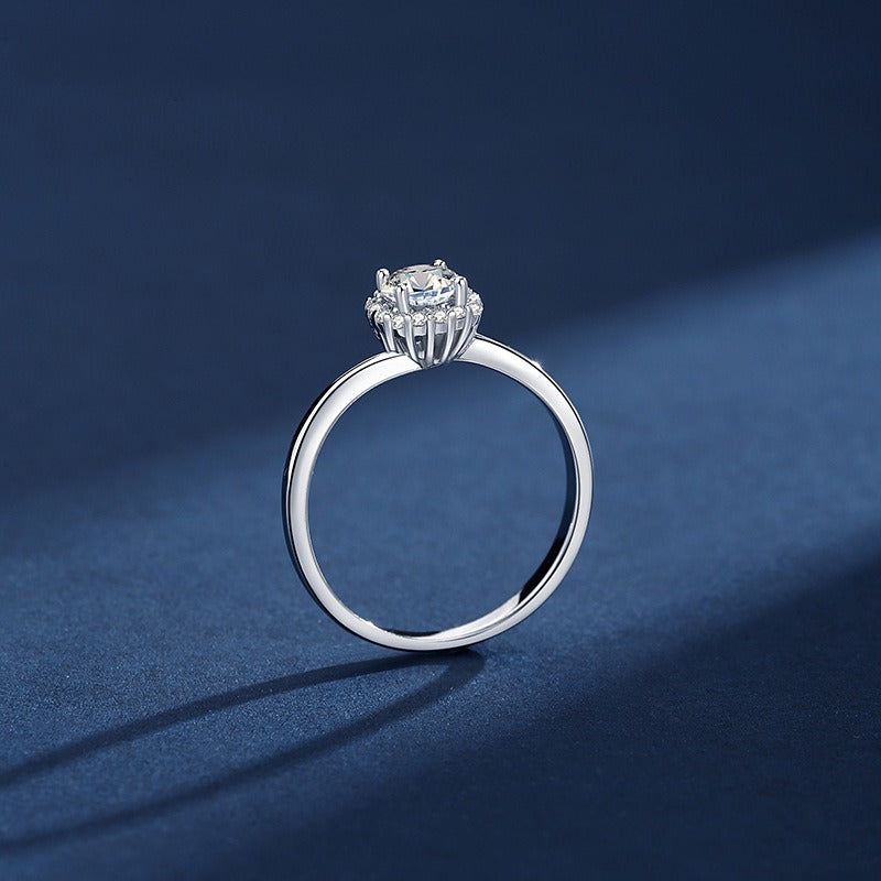 S925 Sterling Silver Moissanite Micro-Set Twisted Band Ring with Square Four-Prong Setting