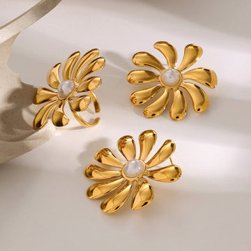 Kaze Retro Feather Diamond Earring and Ring Set | 18K Gold Vintage-Inspired Jewellery Set