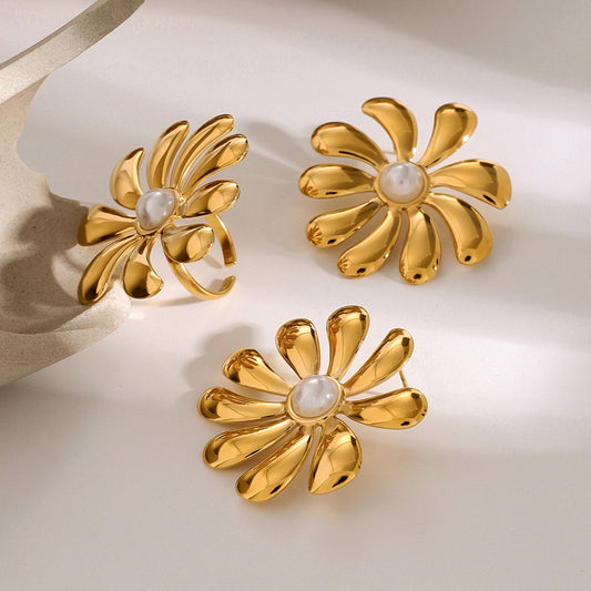 Kaze Retro Feather Diamond Earring and Ring Set | 18K Gold Vintage-Inspired Jewellery Set