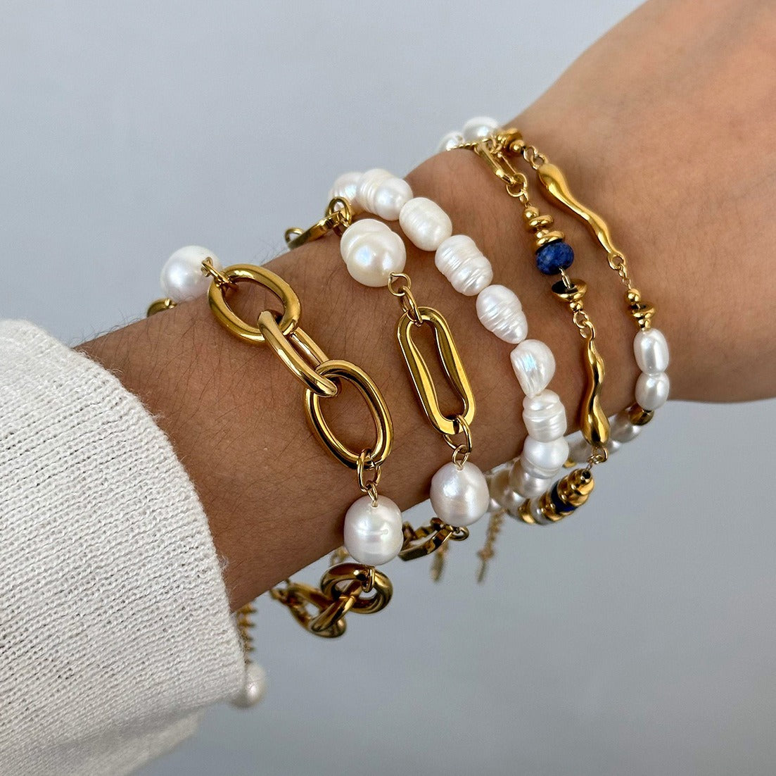 Kaze 18K Gold-Plated Pearl Titanium Steel Bracelet | Pearl Bracelet Collection in 5 Style Variants
