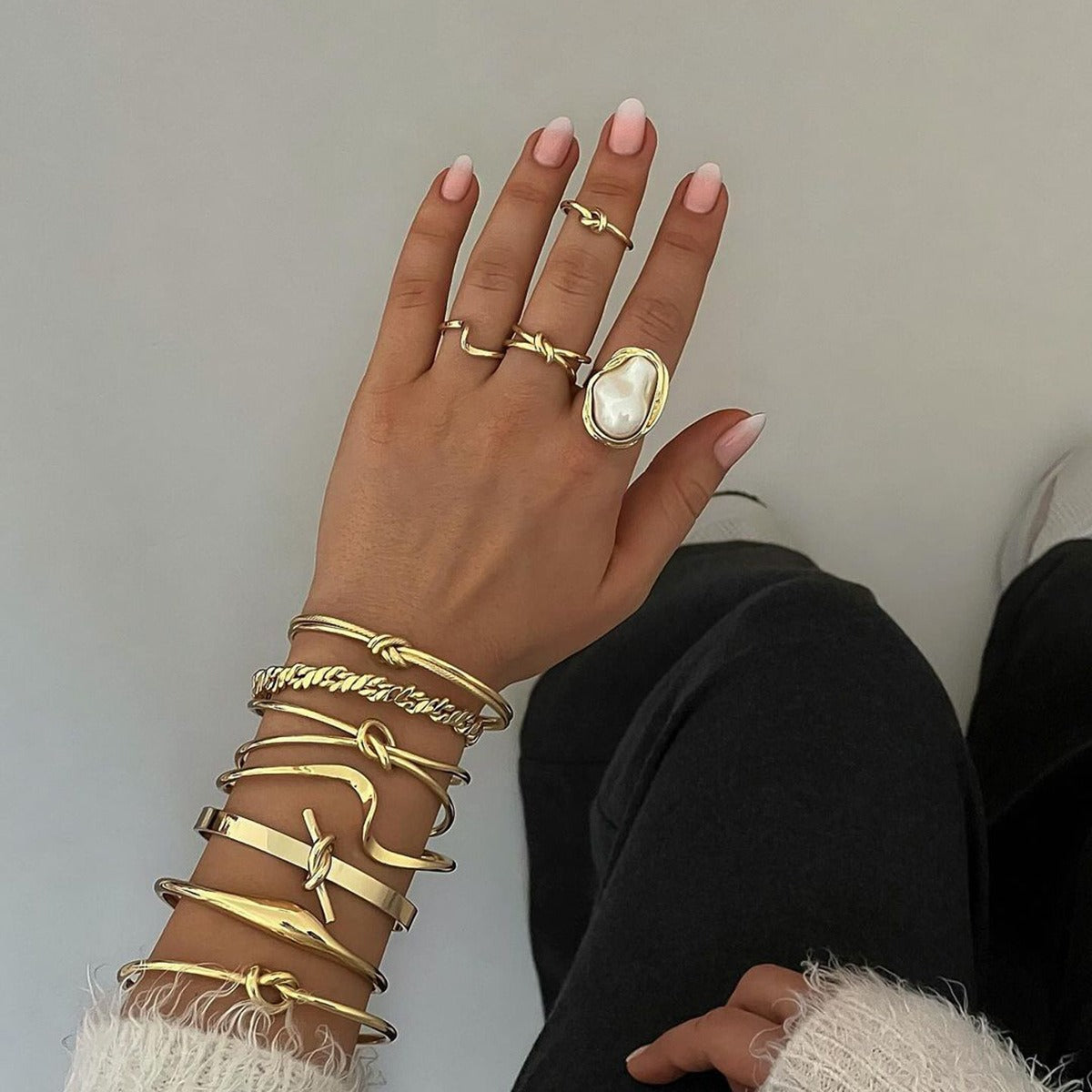 Kaze Elegant Retro Pearl Design Ring | 18K Gold Light Luxury Adjustable Ring