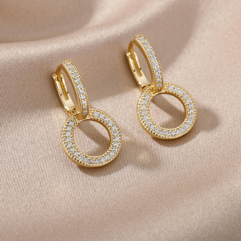Kaze C-Shaped Heart Clip-On Ear Cuff Earrings | Non-Pierced Heart Ear Cuff in Gold &amp; Platinum Style 11 Gold