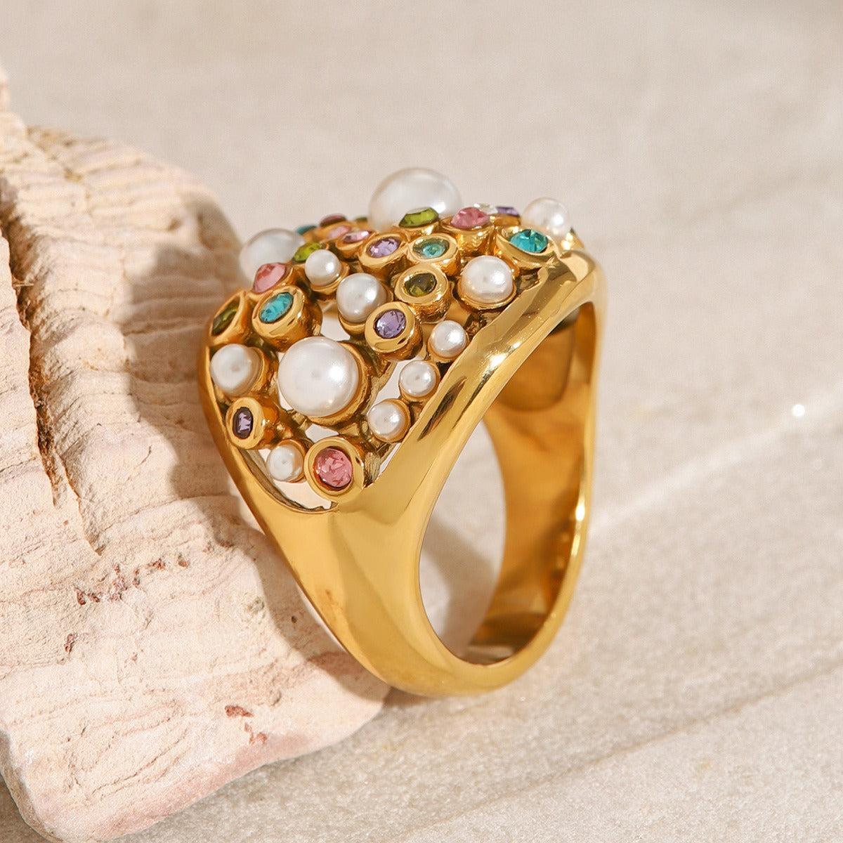 Kaze Classic Vintage Pearl and Diamond Ring | 18K Gold Retro Luxury Ring Size 7