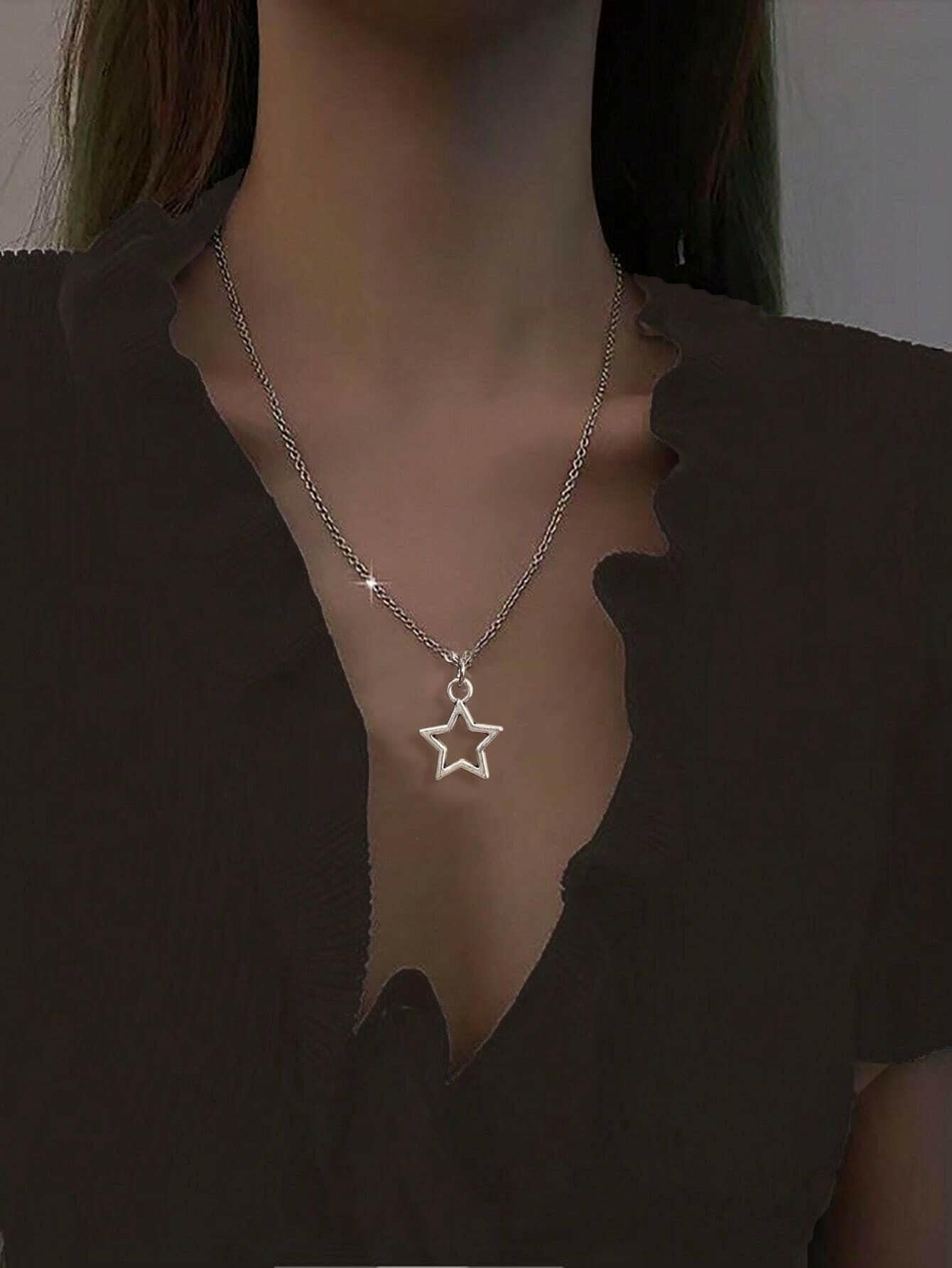 Kaze Hollow Star Clavicle Necklace | Five-Pointed Open Star Charm Necklace Necklace