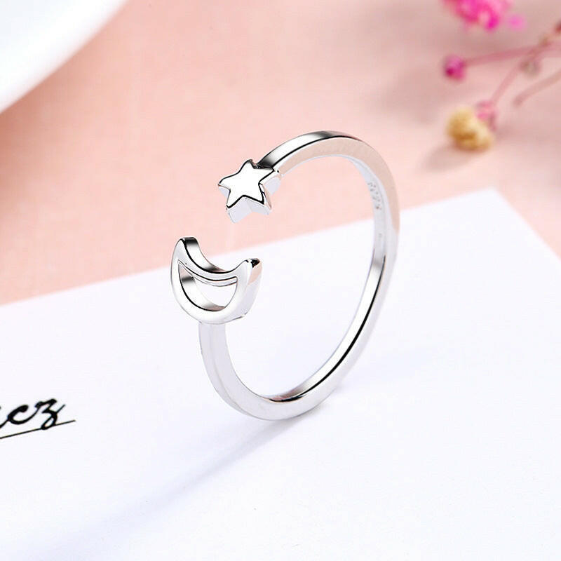 Kaze Star and Moon Ring | Adjustable Silver Celestial Ring for Women