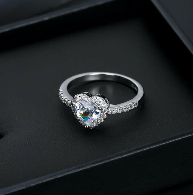 Kaze Heart Zircon Ring | Bold Heart-Shaped Zircon Ring in Gold &amp; Silver