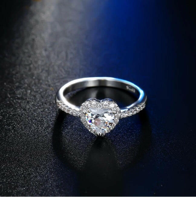 Kaze Heart Zircon Ring | Bold Heart-Shaped Zircon Ring in Gold &amp; Silver