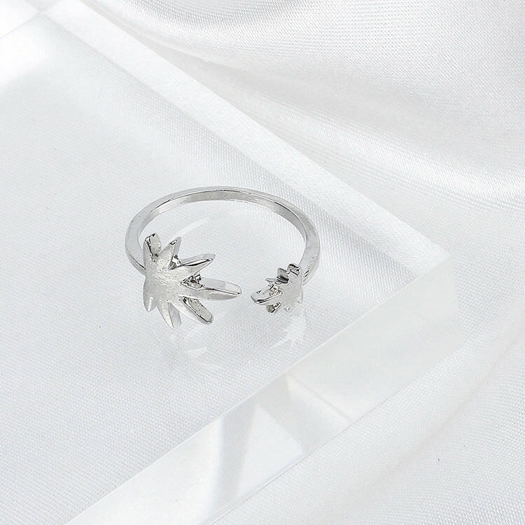 Kaze Tropical Leaf Ring | Nature-Inspired Ring in Silver, Gold &amp; Rose Gold