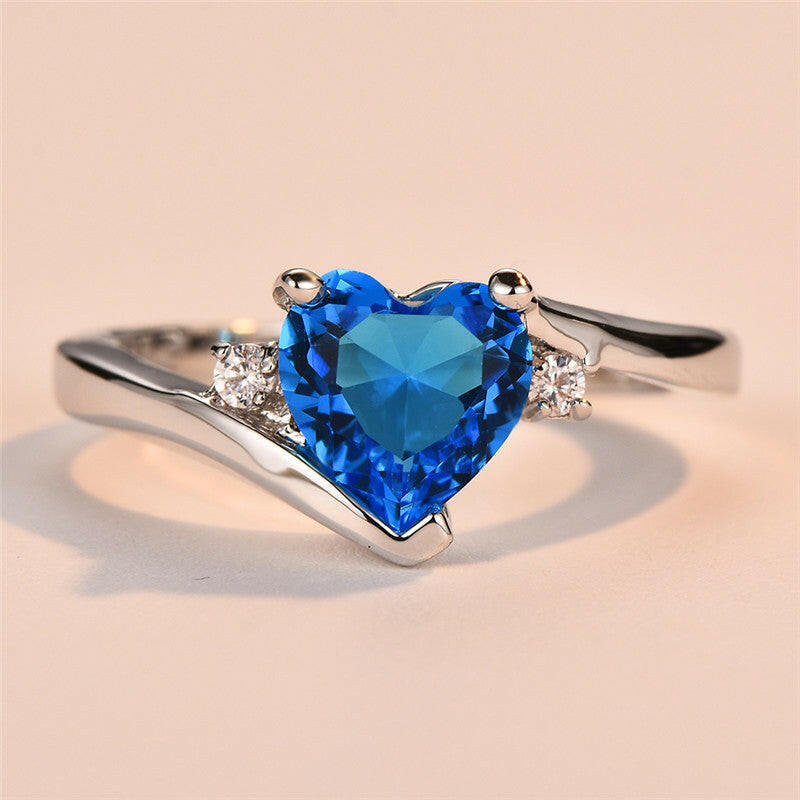 Kaze Aqua Serenity Ring | Heart-Shaped Amethyst Ring in Gold-Plated Copper Water Blue